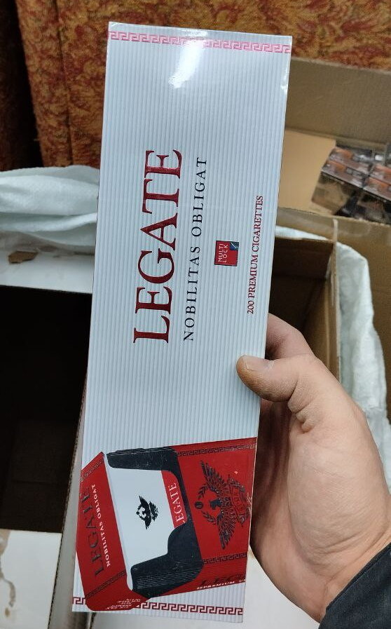 Legate Red